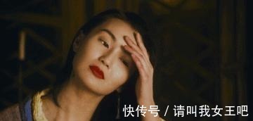 辅助色 穿大衣时，里面穿什么颜色最全“色彩搭配”送你，直接套用就行！