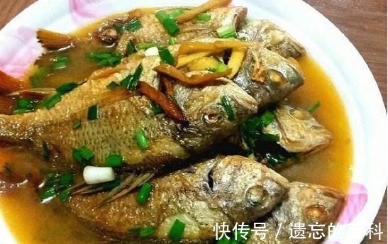不管煎什么鱼，煎鱼前多做一步，鱼皮不破不粘锅，肉嫩还入味！
