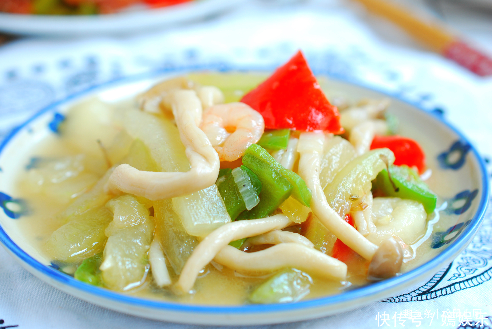 气疯了!费劲吧啦做了5道菜招待朋友,竟然被说没硬菜、抠门