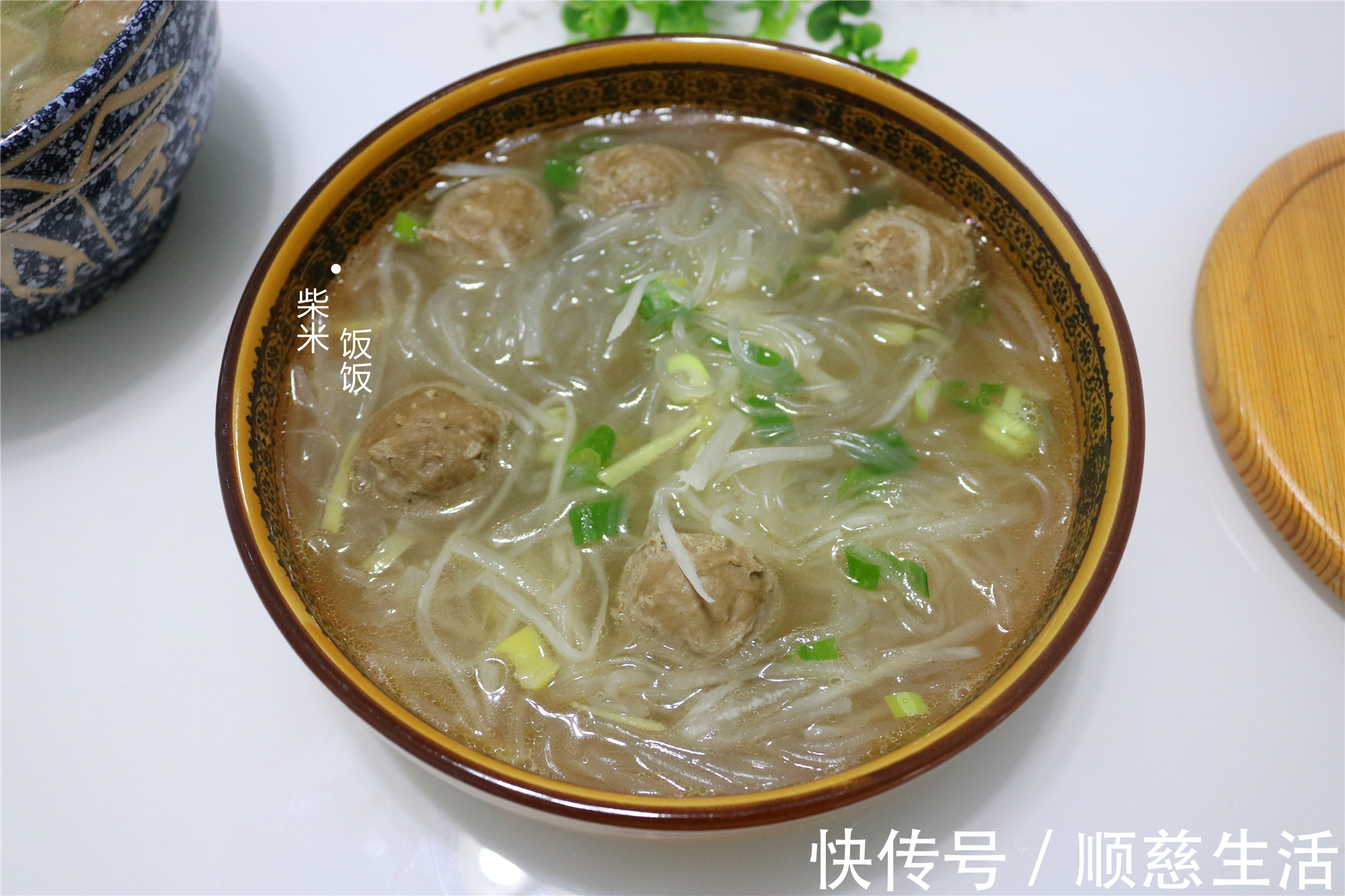 秋天这菜大量上市，2元一斤，用它煮汤最好喝，清甜水润