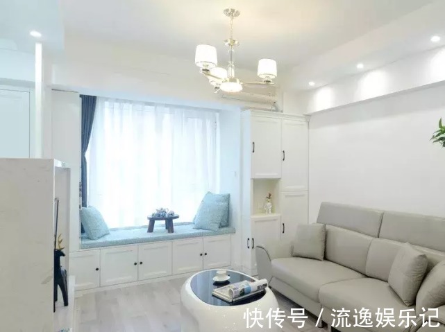 过道柜|电视墙要不要装柜子?一进屋就被迷住了,全屋太漂亮了