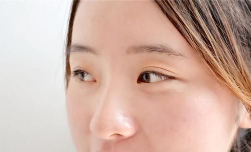雌激素旺盛的女人，通常会有4个突出特征，愿你有，说明女人味足