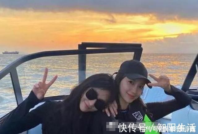 跑男团出游蔡徐坤晒与Lucas海上合照，路透不见宋雨琦身影