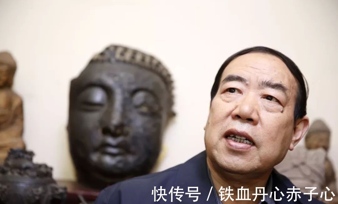 贾平凹$贾平凹的“凹”字,到底是读“ao”还是“wa”,很多人傻傻分不清