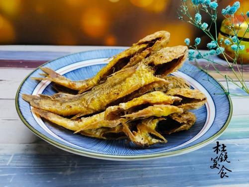 煎鱼时，直接下锅是大忌，做对“6点”，煎出的鱼香酥完整不破皮