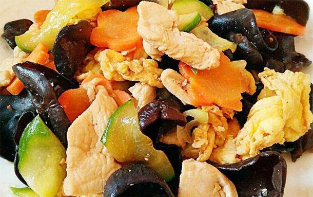 大补菜|大暑天并没有40度而是阴天30度,孩子多吃大补菜,暖身暖胃强身