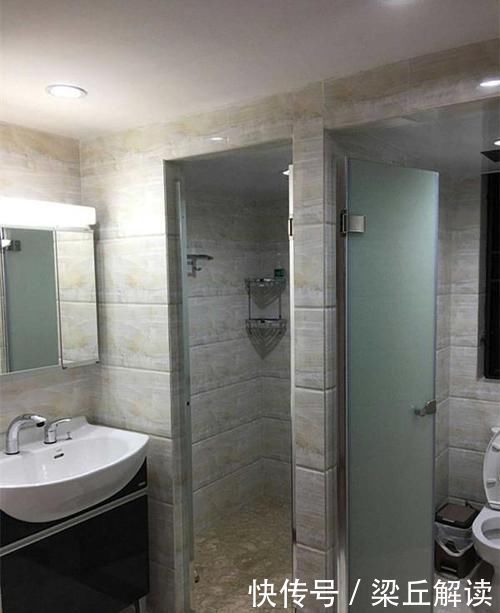 邻居们|头一次见卫生间能这样装，真是太漂亮了，邻居们天天来取经！