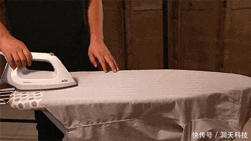 家里的洗衣液瓶别扔，这样剪2刀，可以省下买熨斗的钱！