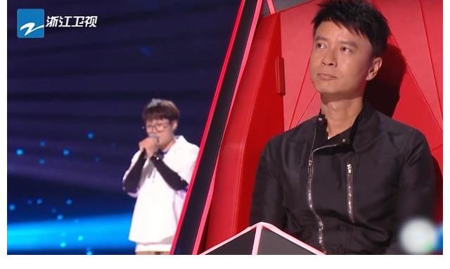 伍珂玥|《好声音2021》第一期播出后，李克勤发文夸伍珂玥，粤语歌回来了