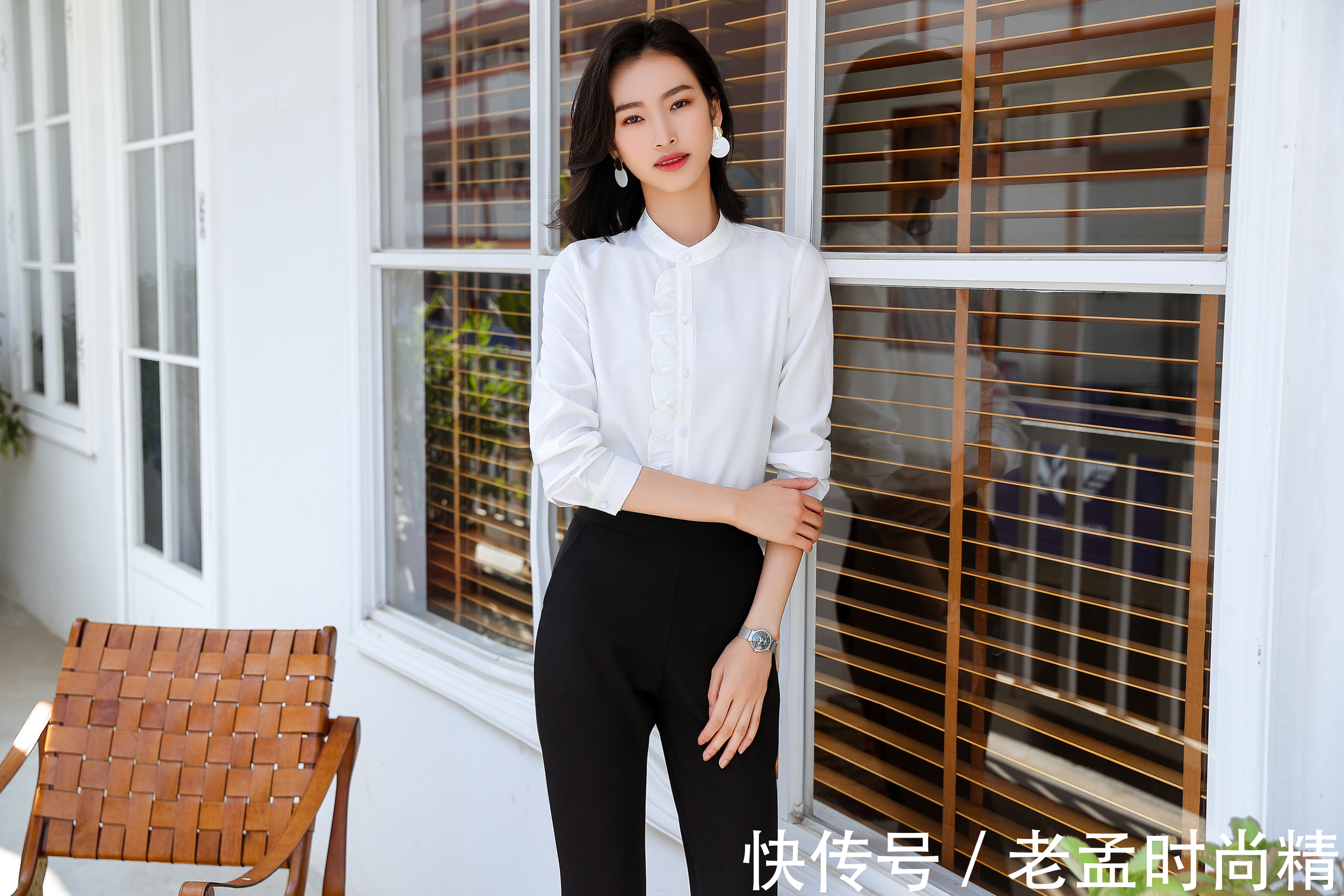 职业套装 黑色衬衫职业套装非常推荐