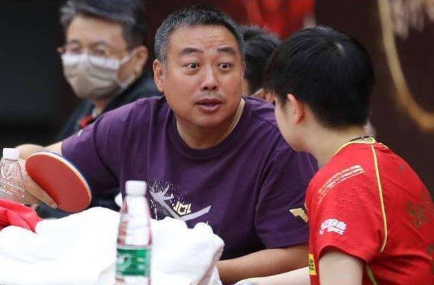 球迷们|球迷真的急了,元旦当天社媒集体留言询问刘国梁:孙颖莎教练在哪