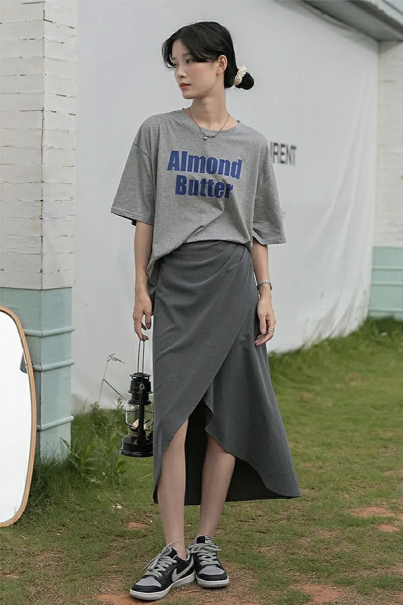 cp|衬衫+裙子、T恤+半裙=小个子夏秋王炸CP，巨洋气