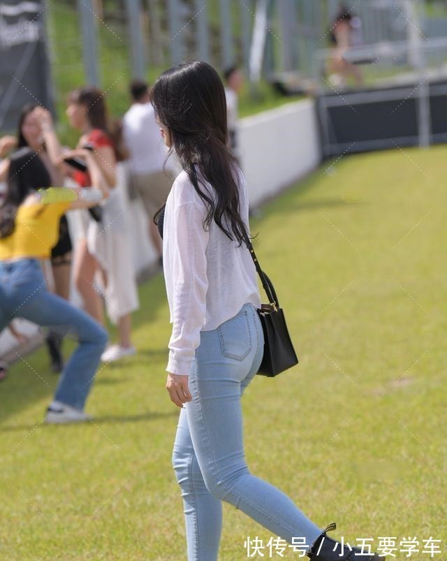 背心 打底裤支持百变风格，突出青春气息，好看不过时！