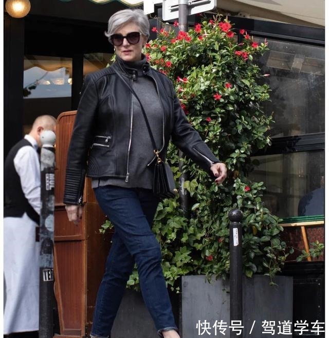 穿搭 60岁女性别急着穿老年装,看外国奶奶的时髦穿搭,优雅又减龄!