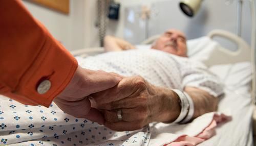 人人怕癌症,但防癌并不难!医生:记住4句话,想患癌都难