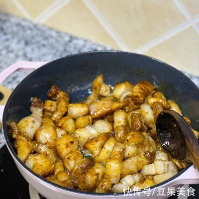 年夜饭｜连汤汁都不会放过的红烧肉卤蛋