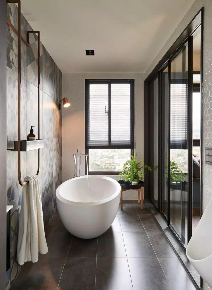 洗手盆|卫生间的10个设计原则，让小卫生间装出豪宅的大气感！