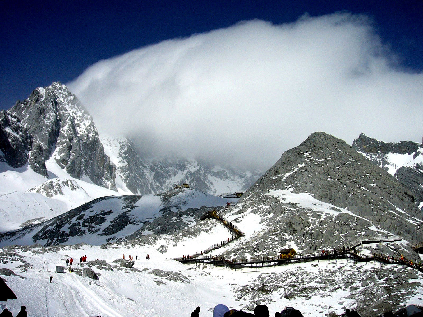 揽境|#一汽大众-揽境#一步仙境-玉龙雪山