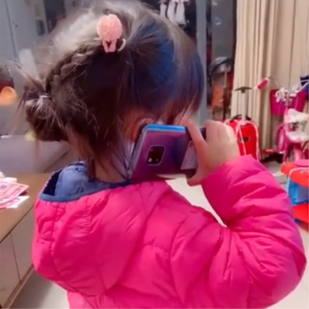 妈妈|“小情人”给喝酒的爸爸打电话,爸爸听完回家,还是女儿厉害