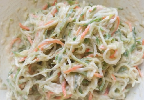 丸子|这才是萝卜丸子的传统做法,外酥里嫩,不加一滴水,凉了也不会硬