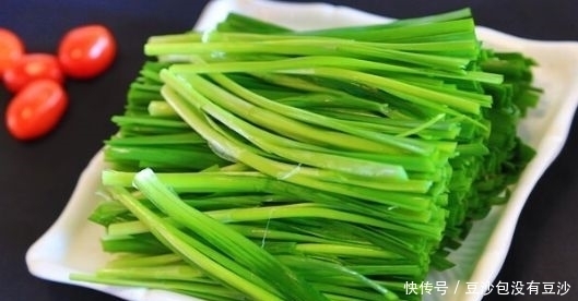 韭菜和此物一起炒,濕氣沒(méi)了,脂肪不見(jiàn)了,皮膚更加細(xì)膩