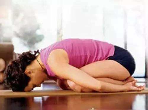 阳气盛|为什么瑜伽包含很多跪姿的体式,看完后跪姿原来有这么多好处 !