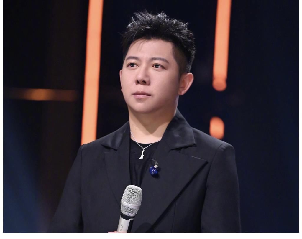 陈小春|胡海泉吐槽陈小春不适合进入拍卖行业