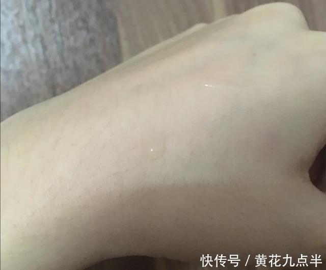 质地|适合25-40岁用的美白好物,有的超市就能买到,女人记得睡前擦擦