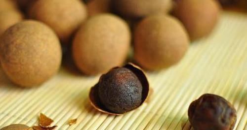 缺铁性贫血|每天喝一杯葡萄干泡水,5件喜事可能不请自来,很多人看完心动了