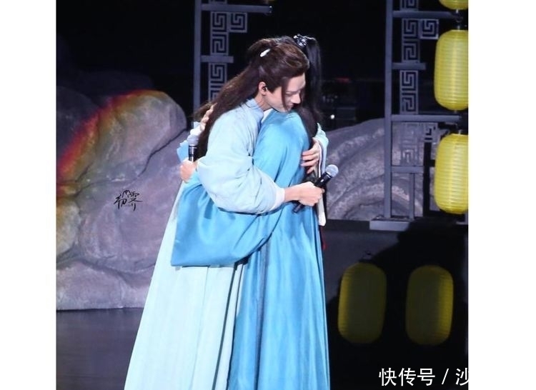 龚俊张哲瀚解绑,用拥抱为山河令画上圆满句号,引得全场感动