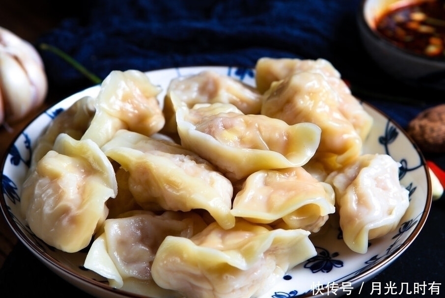 不管调什么饺子馅，3种调料不能少，很多人不放，难怪饺子不鲜香