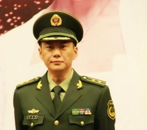 王斑17岁出道,38岁娶央视一姐,如今功成名就成人生赢家 王斑17岁出道,38岁娶央视一姐,如今功成名就成人生赢家