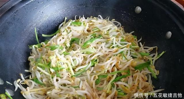 炒豆芽老出水咋办教你“回锅法”,豆芽脆嫩爽口又解腻