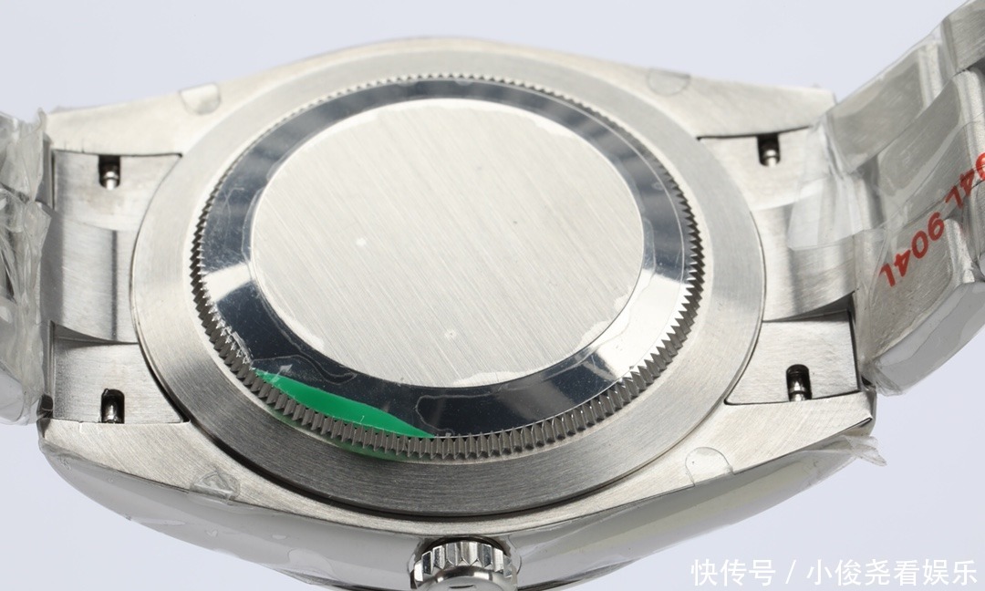 蚝式|劳力士蚝式恒动和日志,刚参加工作的男士会怎么搭配