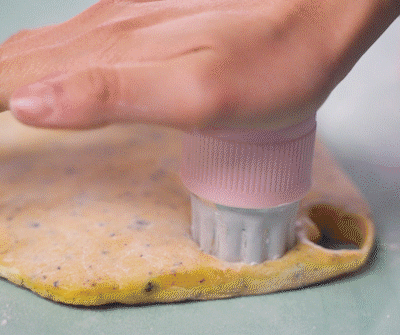 糯糯的百香果麻薯，居然还能拉丝？