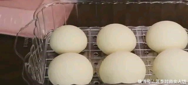 不用|手把手教你在家蒸馒头,和面不用酵母粉,做出来的馒头又白又松软