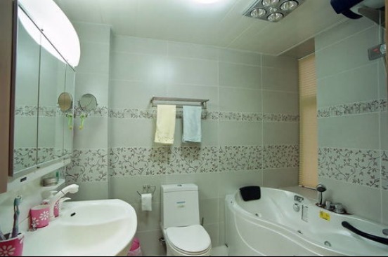 关门|卫生间不用时要不要关门?今天才明白,快叮嘱家里人