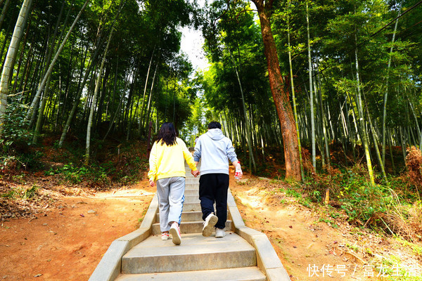 梅岭狮子峰，南昌第一山，怪石奇洞不输黄山，悬崖秋千、滑翔伞、玻璃漂流个个刺激