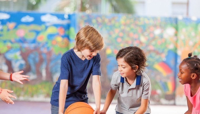 身高|孩子身高不达标,可以找体育锻炼来帮忙,有4项运动值得参考