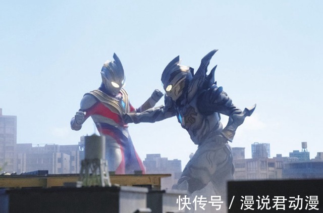 泽塔|特利迦10月高潮剧情,闪耀特利迦使出分身,8大奥特战士混战