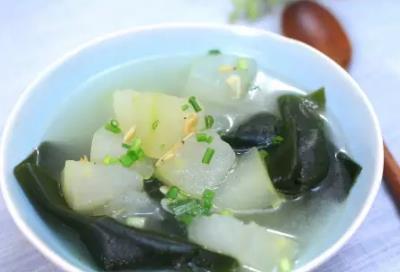 冬瓜海带汤|七月天热爱出汗，多给家人煮这碗汤，含钾量高，精神饱满过夏天！