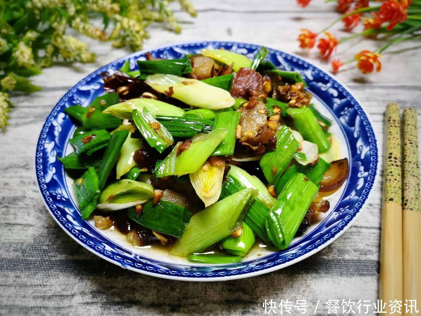 蒜苗|12月别知道吃芹菜茼蒿,蒜苗炒腊肉,鲜嫩可口下饭特香