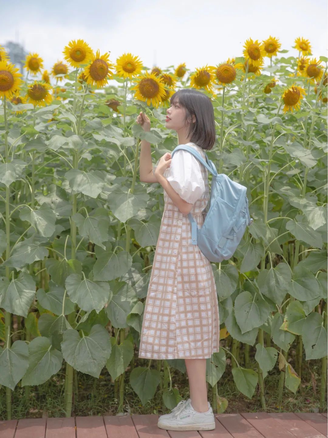 韩国小姐|小个子“不穿裤子”最显高！早秋流行这样穿，好看又时髦