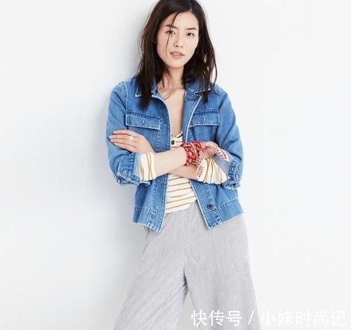 小姐姐 刘雯普通白裙穿出国际大牌感,配披肩发好有少女感