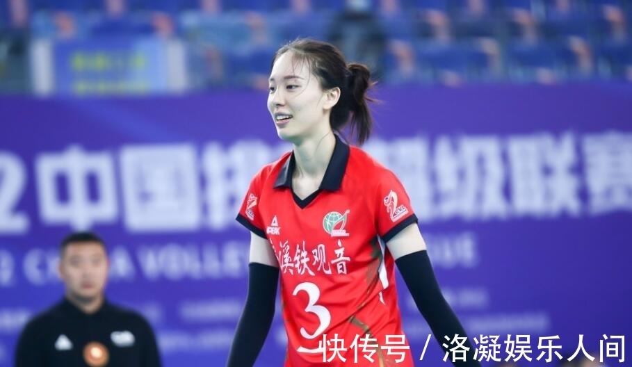 副攻|轰276分冲上联赛第一!女排最美副攻大爆发,当袁心玥新搭档?