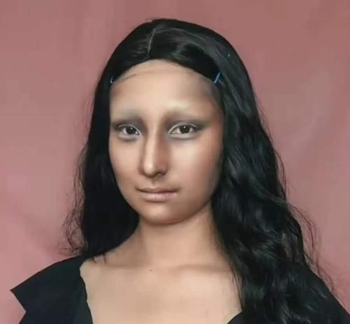 完美|仿妆博主模仿“蒙娜丽莎”,开始不自量力,看到成品完美还原