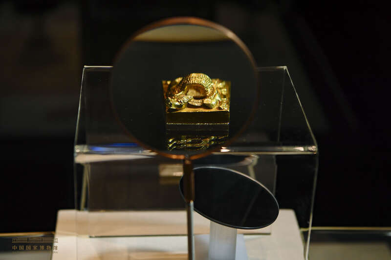 龙钮金印|两千年前的广州人就吃上了烤乳猪