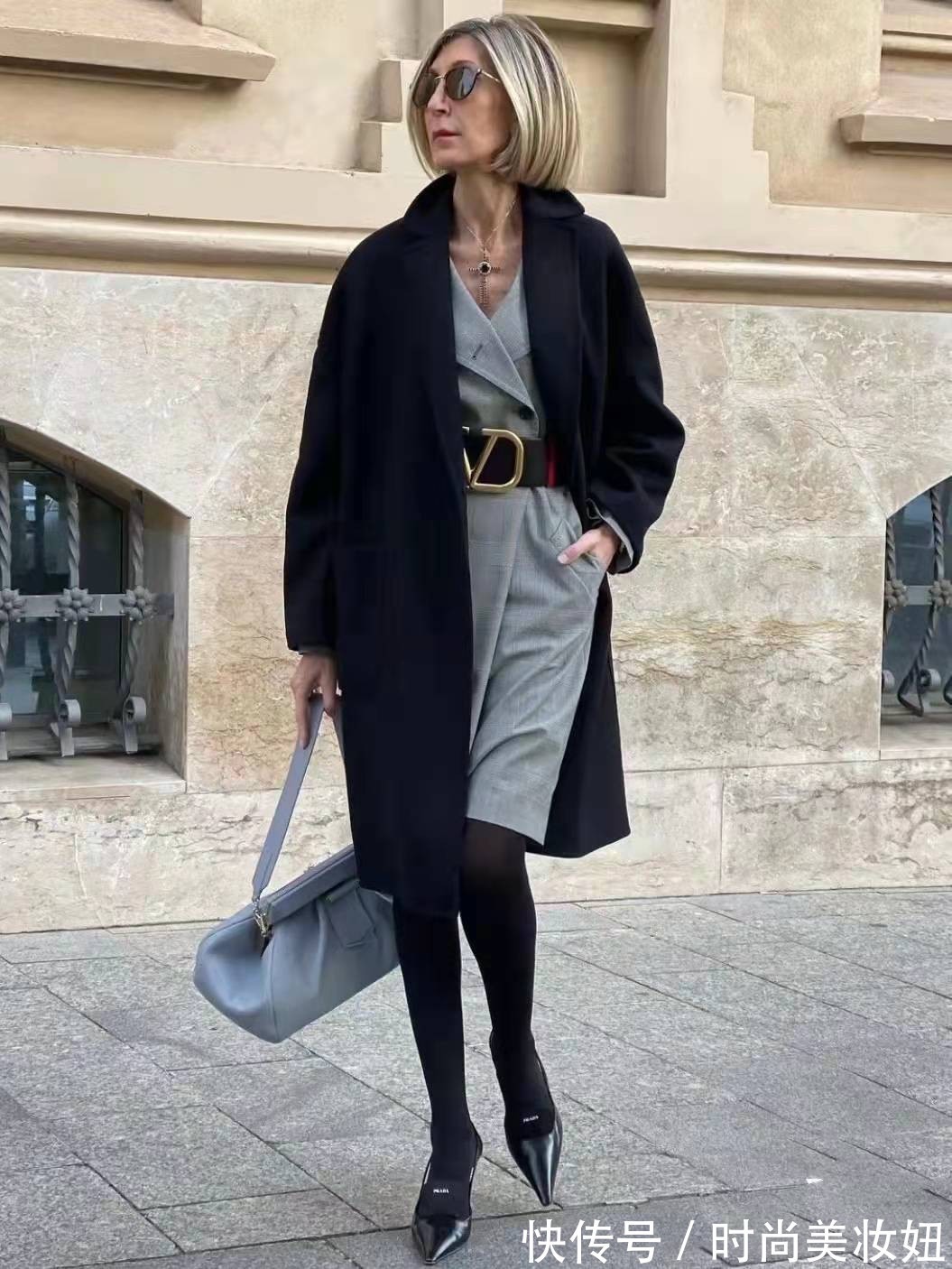 气质 这才是“教科书般”的气质穿搭,50岁也穿得高级体面,美翻了