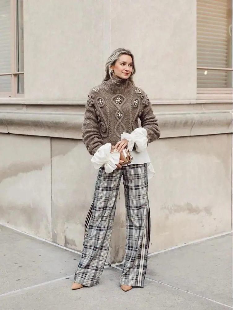 高领怎么穿才不土？30张图告诉你秋冬搭配绝招！这样穿才能保暖又时髦！