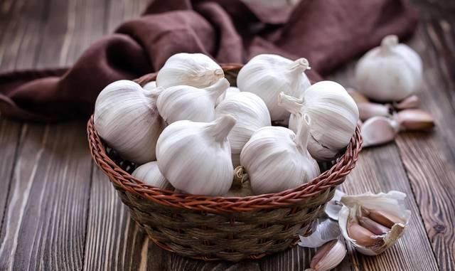 红薯|抗癌的五种食物终于找到了，大蒜排在第三位，排在首位的你很少吃